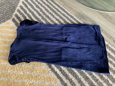 Zamatové šaty s mašličkou, coccodrillo,146