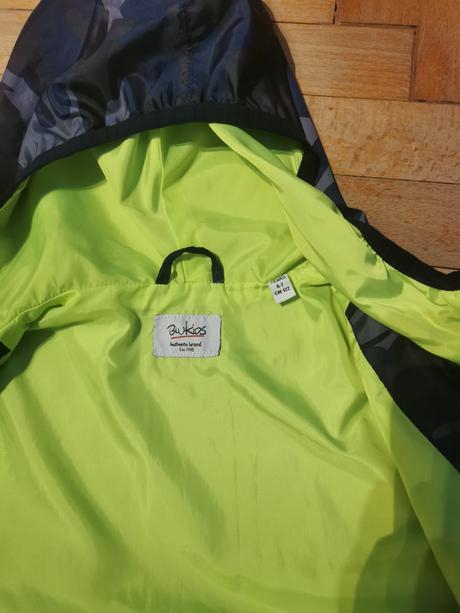 Sustiakova bunda, 122