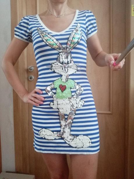 Dievčenské saty, 158