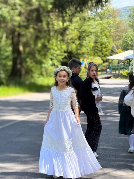 Šaty na prvé sväté prijimanie, 140