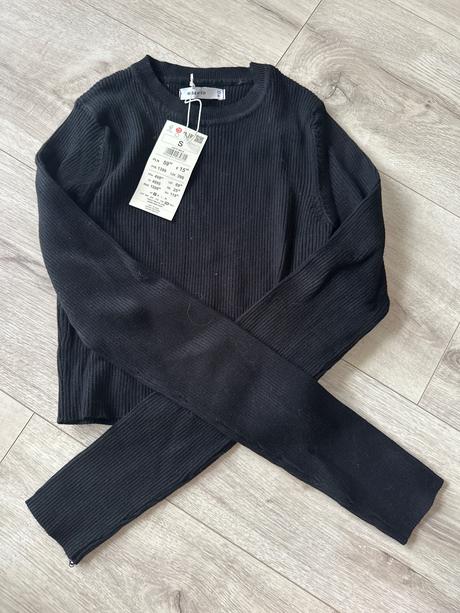 Crop top s visackou, reserved,s