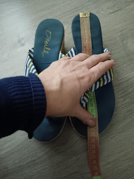 Šľapky na platforme, 36