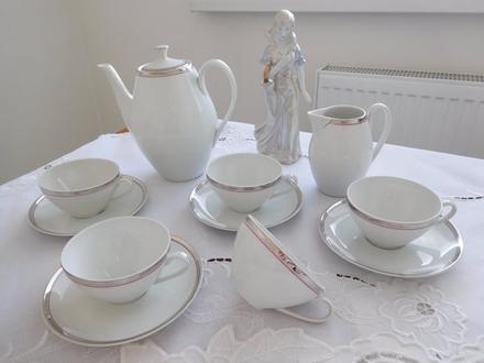 Porcelán čechslovákia-eva-šálky s lémom, 