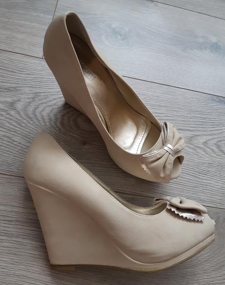 Bezove topanky s maslickou, 39