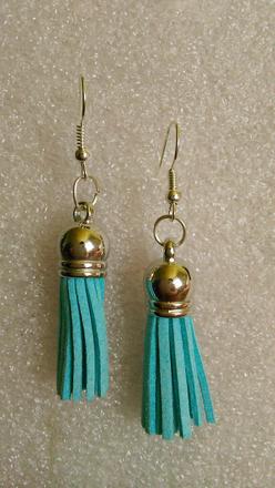 Strapcové náušnice,