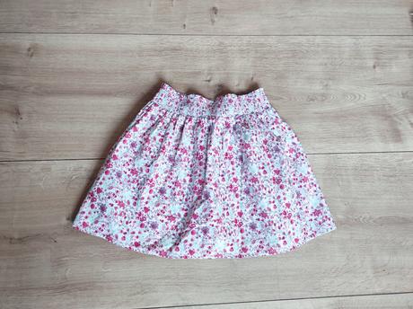 Kvetovaná sukňa, s