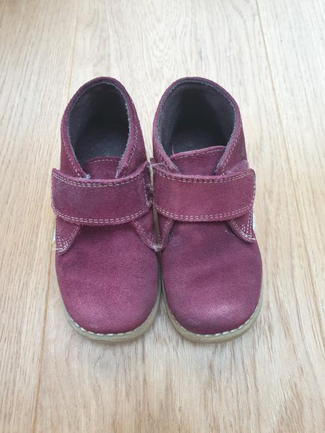 Prechodne topanky, 25