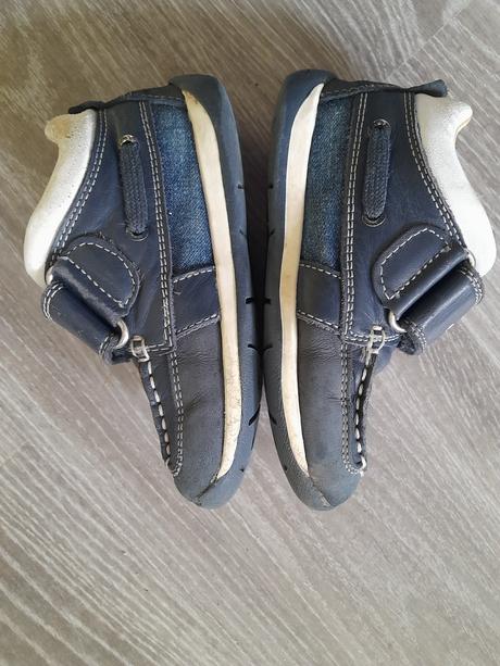 Zachovale kozene topanocky, geox,25