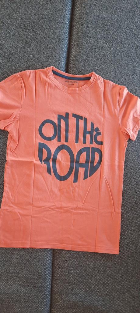 Ružové tričko, 164