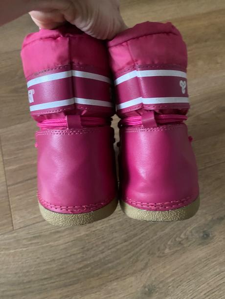 Snehule brugi 28/29, 28