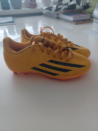 Kopačky, adidas,28