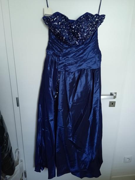 Krasne spolocenske saty, m