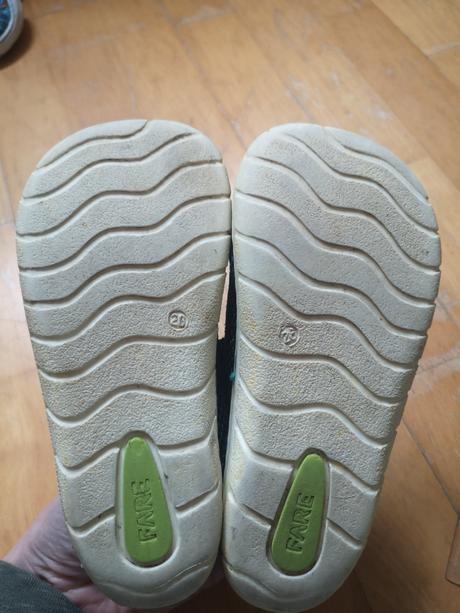 Fare bare tenisky, fare,26