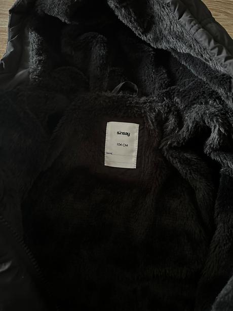 Zimna bunda, sinsay,104