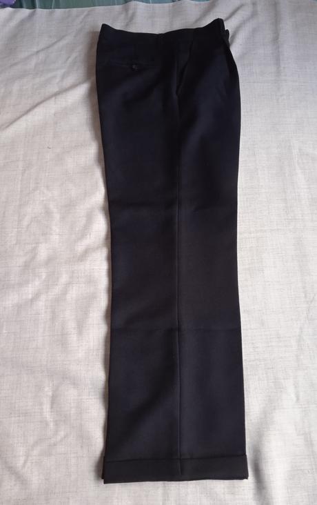 Chlapčenský oblek, 44