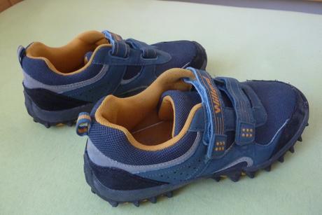 Turistické poltopánky,v.35, vnút.dl.23.4cm, 35