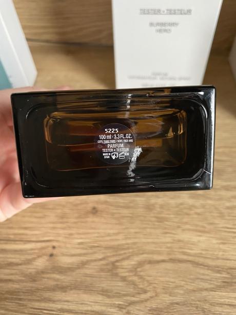 Pánske parfémy gucci, hugo boss, burberry,