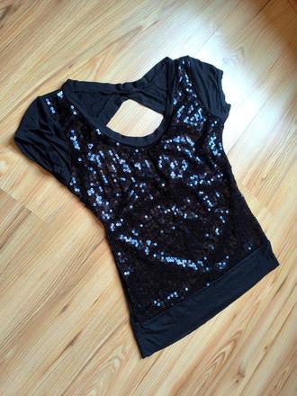Čierny top s flitrami, m