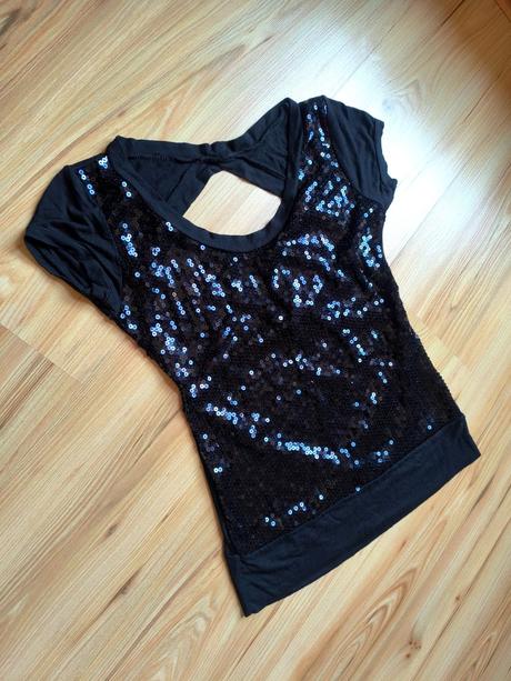Čierny top s flitrami, m
