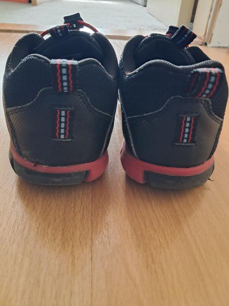 Predám tenisky keen chandler cnx č. 35, keen,35