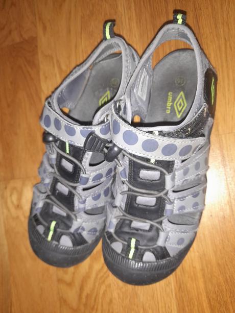 Sandále, umbro,35