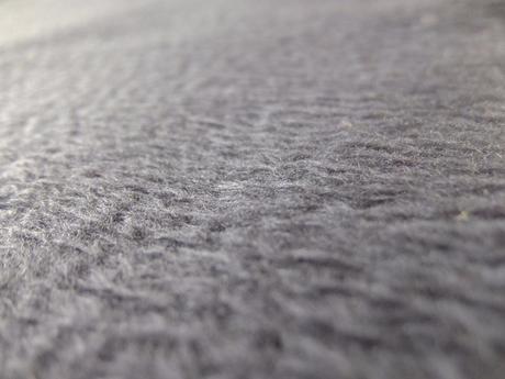 Tmavomodrá deka 95 x 74 cm,