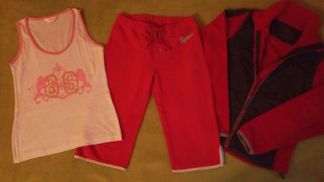 Mikina a 3/4 nohavice + tielko zadarmo, 152