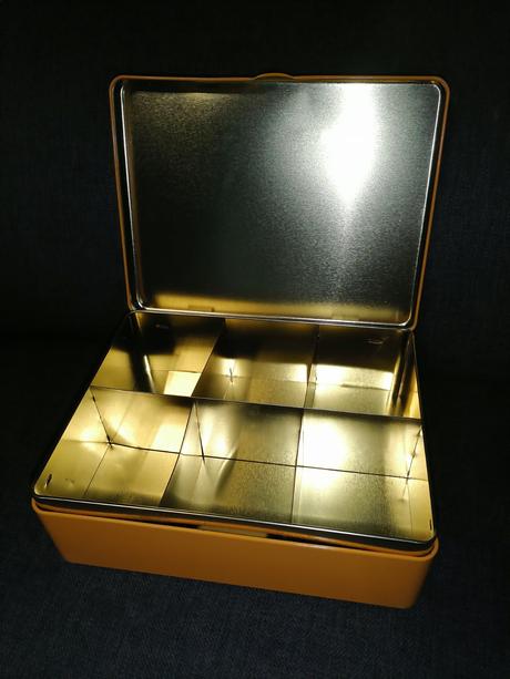 Plechovka na čajíky zn. m. i. hummel, 