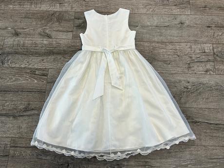 Luxusne slavnostne saty zn. happy girls eisend, 134