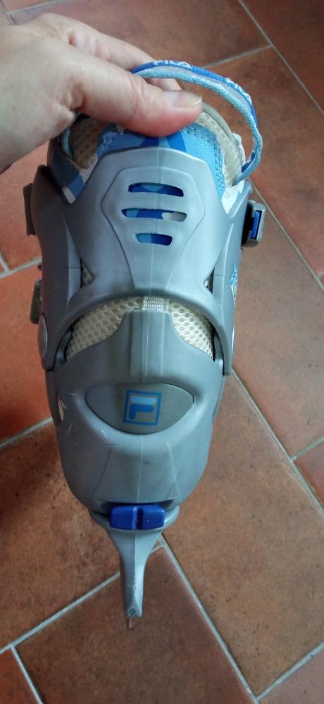 Chlapcenske ladove korcule 32-35, fila,32