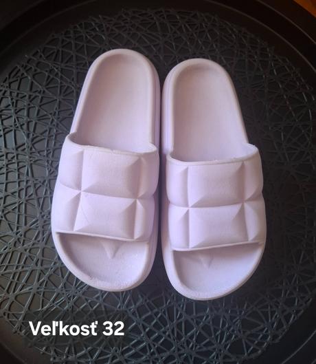 Sľapky lila 32, no skôr 31, vd 19,5cm, 31