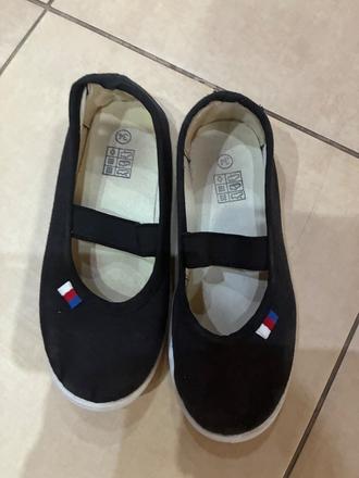 Jarmilky 34, 34