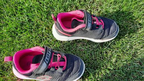 Ľahké tenisky, lotto,25