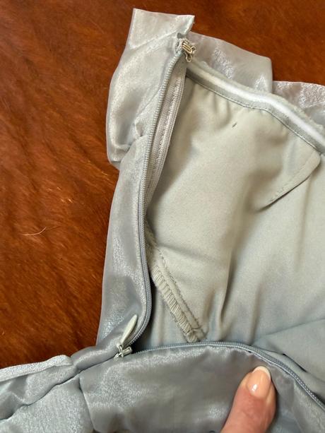 Spoločenské šaty, 