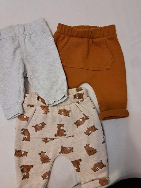 Detské  tepláky, 62