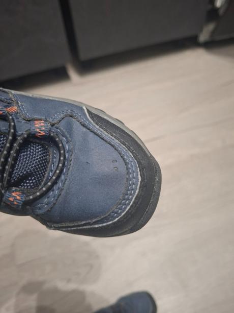 Zateplené modré topánky, 26