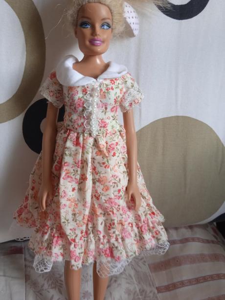 Šaty pre barbie babiku,
