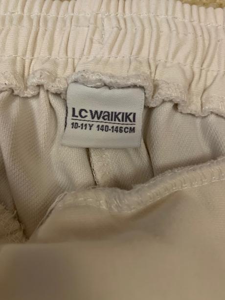 Pekne nohavice bez poškodenia, 140