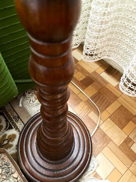 Drevená naturálna lampa, 