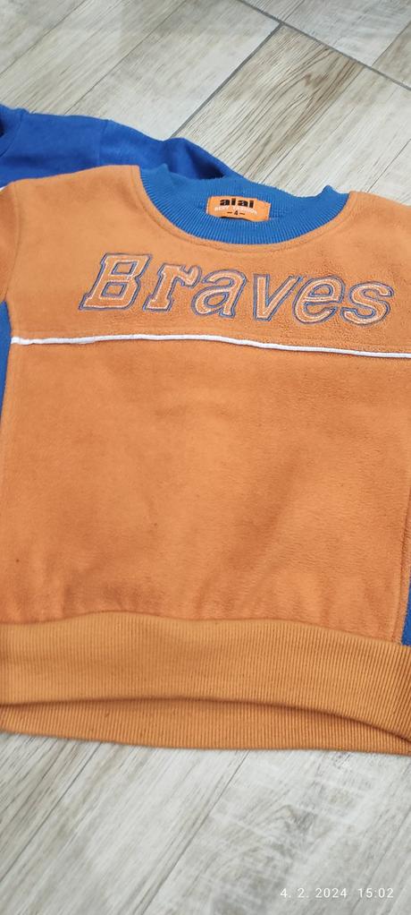 Balík mikiny, 104–116