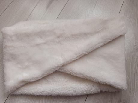 Hrejivý nákrčník, 