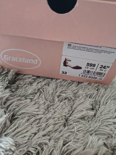 Sandálky, deichmann,32