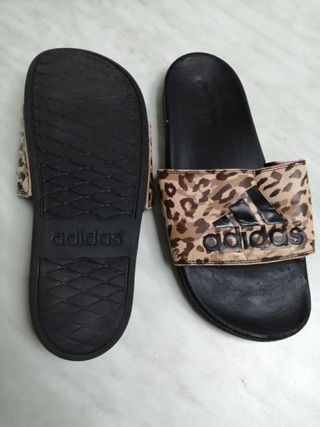 Šľapky vzorovane hnede adidas vel. 40,5, adidas,40