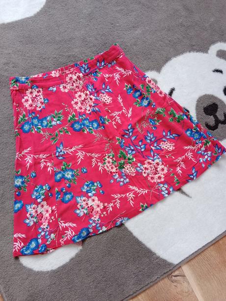 Červená kvetinová suknička, c&a,36