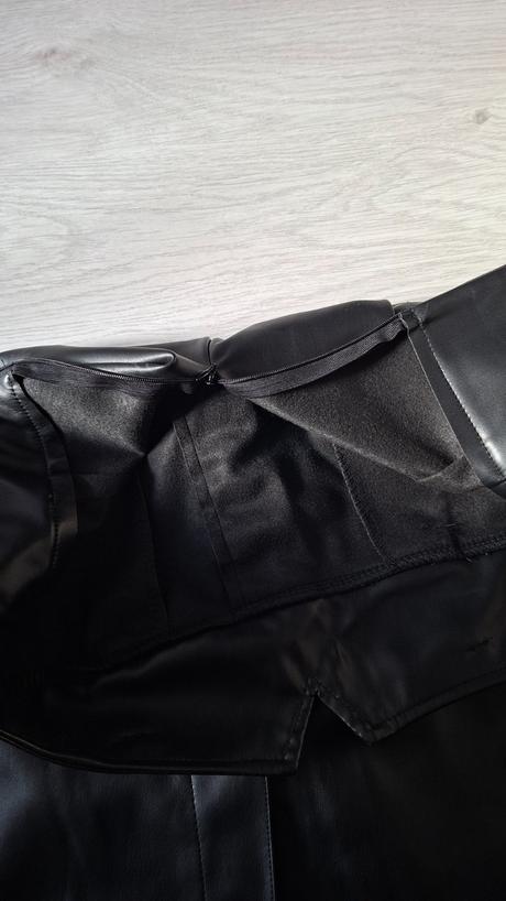 Andžela koženková sukňa, xl