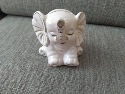 Porcelánová pokladnička - sloník,