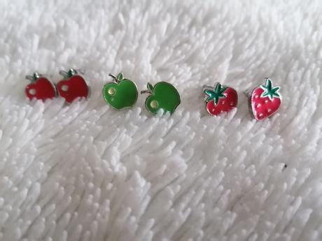 Farebné náušnice, new yorker