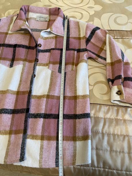 Hrubá košeľa, gate,134