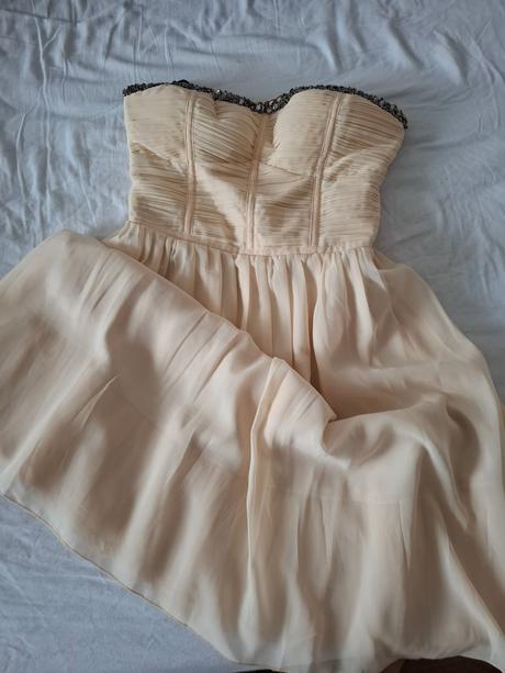 Spoločenské šaty, m