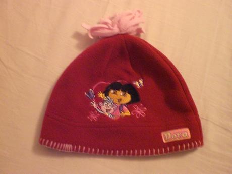 Červená čiapka flisova obvod 54 cm top stav, 104